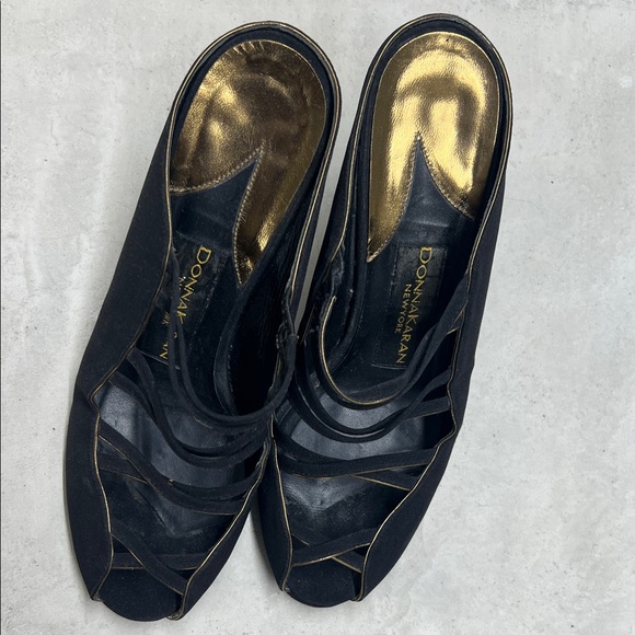 Elegant Black Women's Heels - Picture 2 of 10